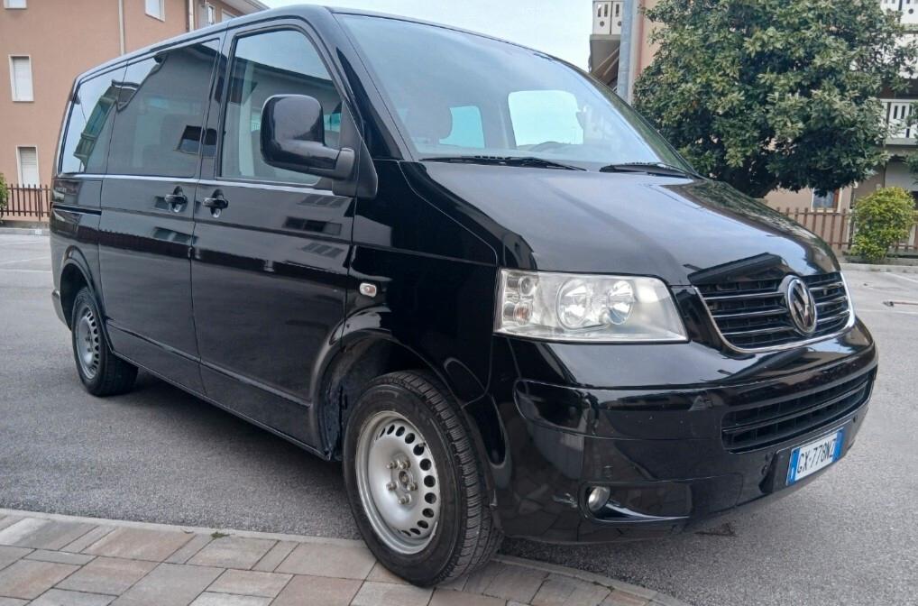 Volkswagen Multivan 2.5 Tdi 130 cv Strartline +gancio e NAvi
