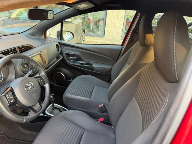 TOYOTA Yaris 1.5 Hybrid 5 porte Trend "Red Edition"