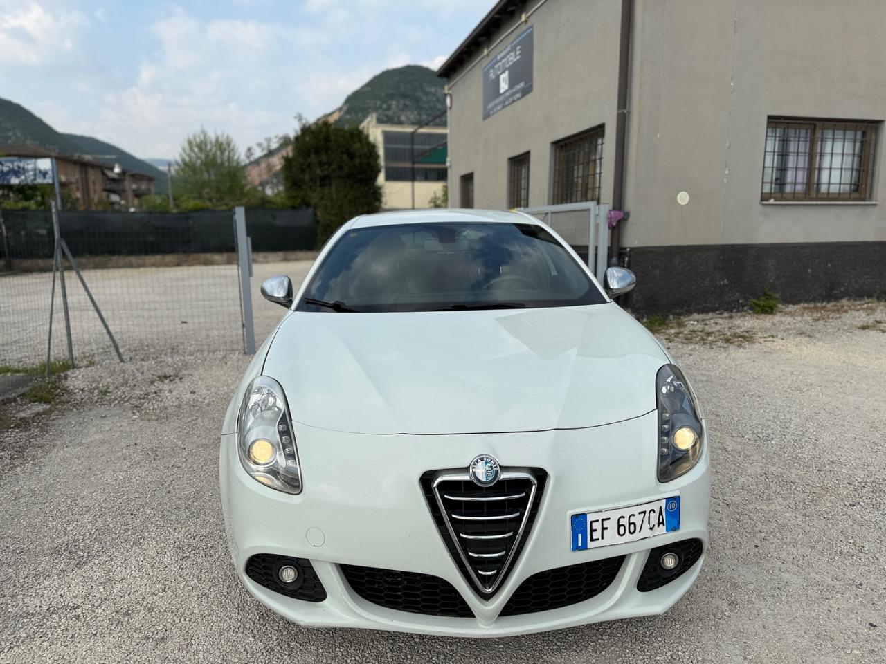 Alfa Romeo Giulietta 1.6 JTDm-2 105 CV Distinctive