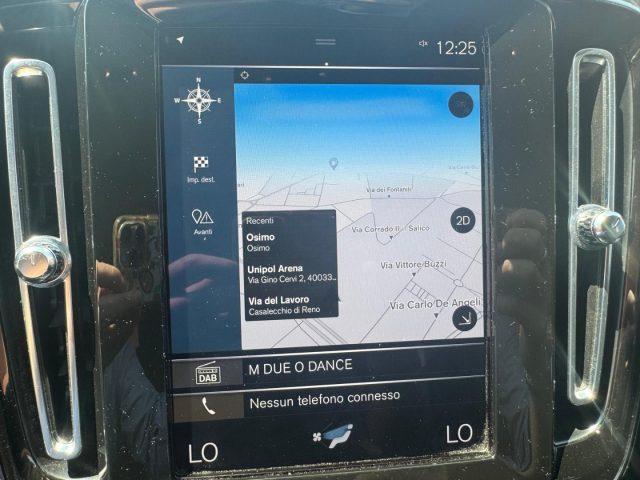 VOLVO XC40 T2 Momentum Pro (AUTOCARRO N1)