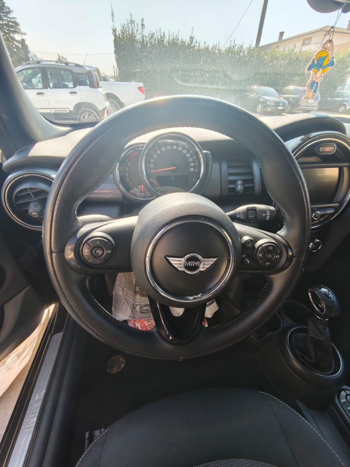 Mini 1.5 Cooper D Hype cambio automatico full