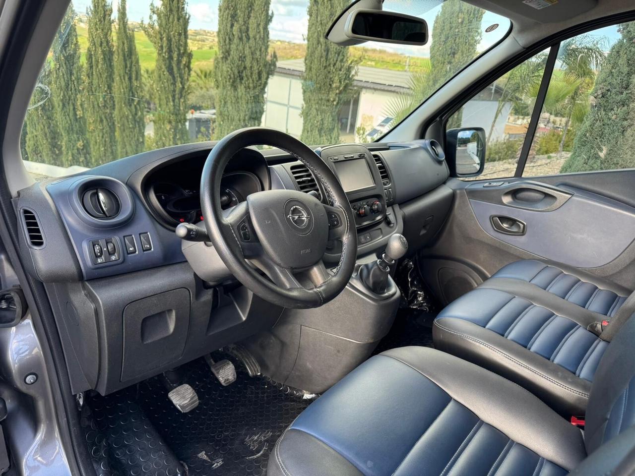 Opel Vivaro 27 1.6 CDTI biturbo 9 POSTI