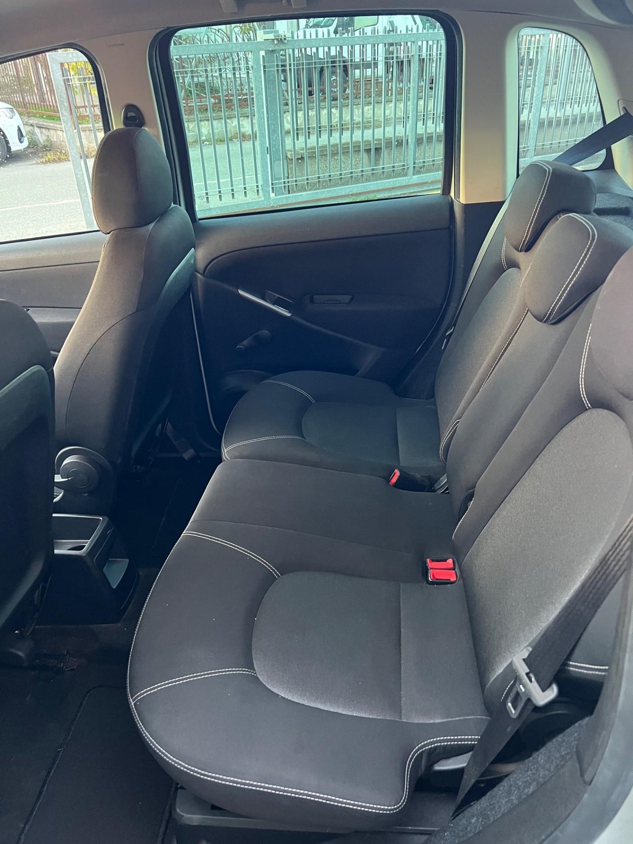 Lancia MUSA 1.3 Mjt 95 CV Gold CARROZZERIA DA VEDERE