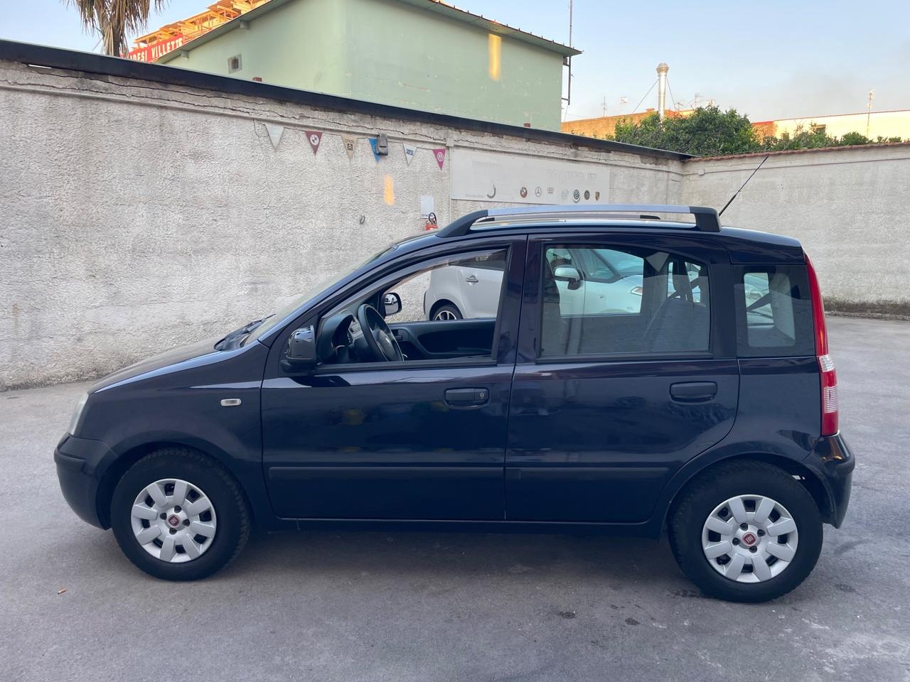 Fiat Panda 1.2 gpl scadenza 2034 full optional tagliandata distribuzione eseguita tutto ok