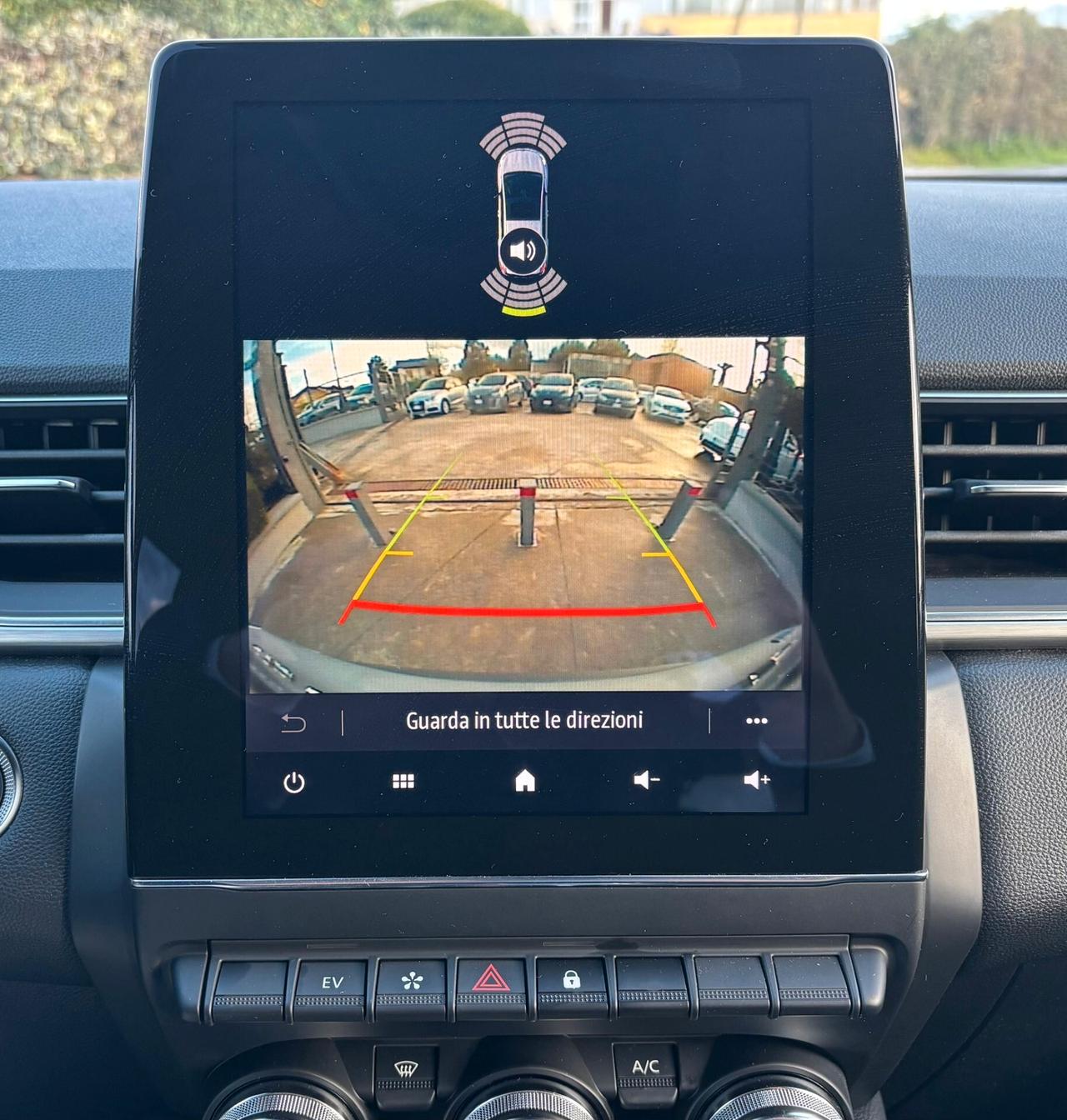 Renault Captur Plug-in Hybrid E-Tech 160 CV Initiale Paris