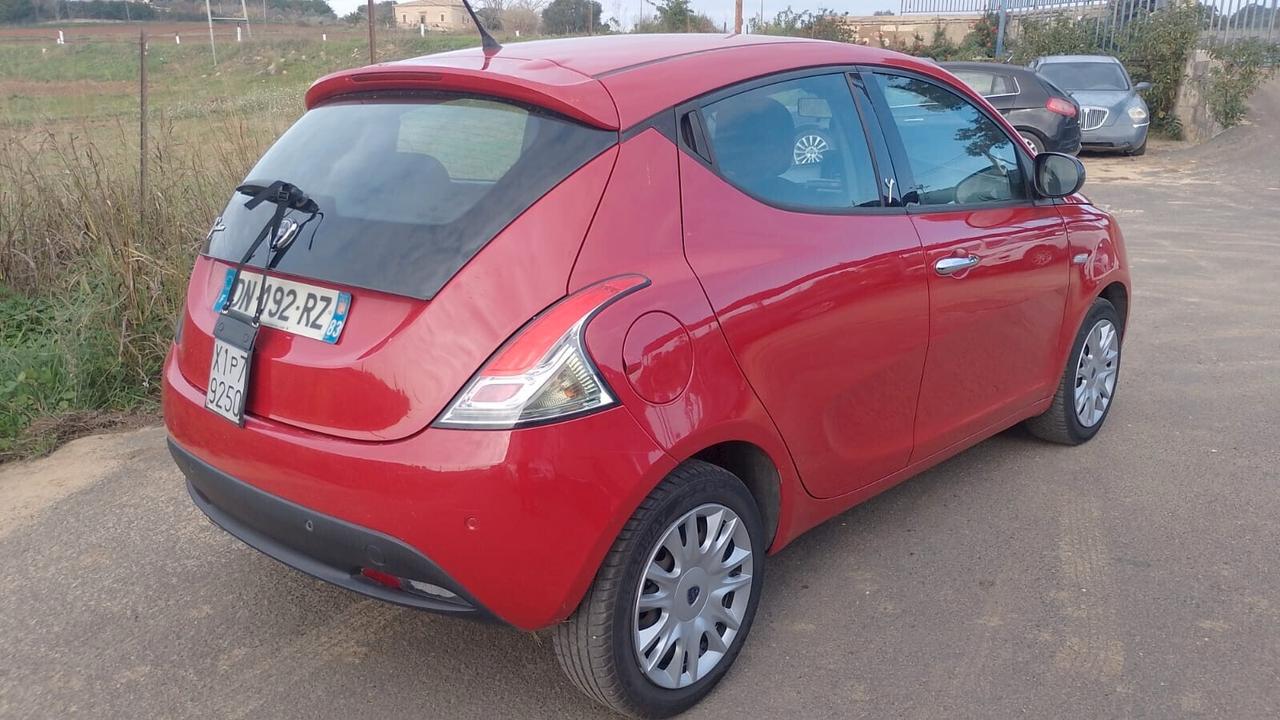 Lancia Ypsilon 1.2 - 2015 PROMO DICEMBRE!