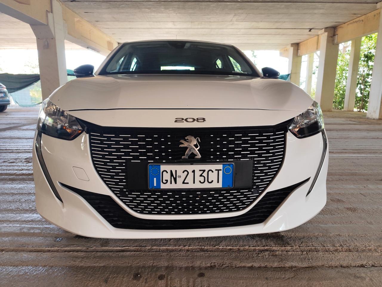 Peugeot 208 motore elettrico 156 CV 5 porte GT
