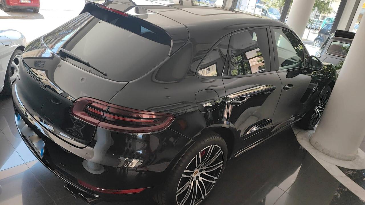 Porsche Macan 3.6 Turbo