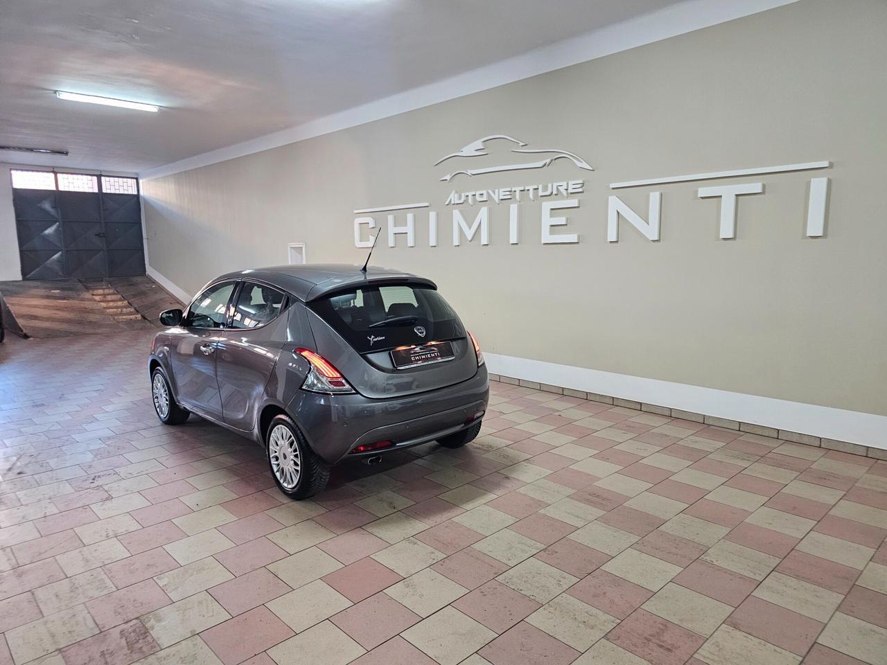 Lancia Ypsilon 1.2 69 CV 5 porte GPL Ecochic Gold