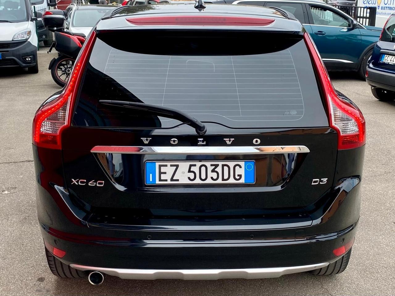 Volvo XC 60 XC60 D3 Geartronic R-design Momentum