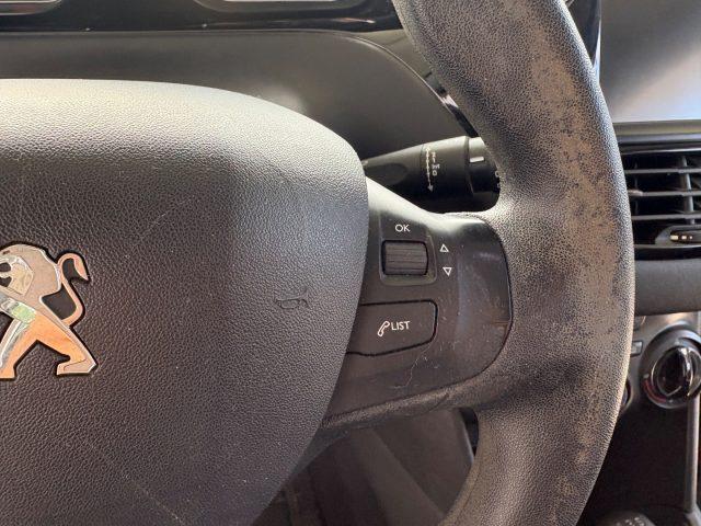 PEUGEOT 208 1.4 8V HDi 68CV Allure UNICO PROPRIETARIO