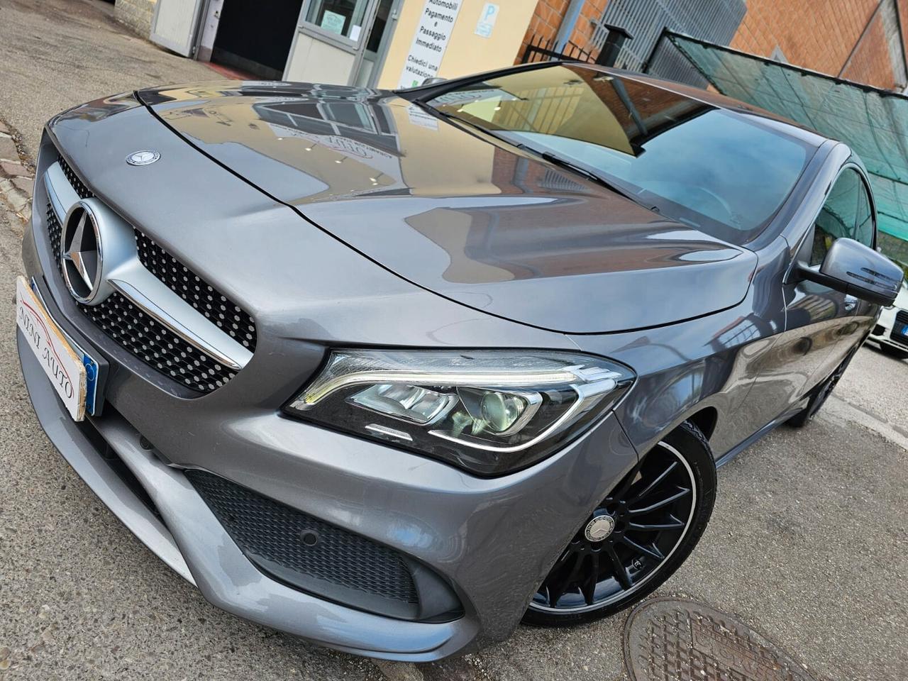 Mercedes-benz CLA 250 211cv Premium*AMG*Pelle*Navi*Bi-Xeno*Pdc*18*