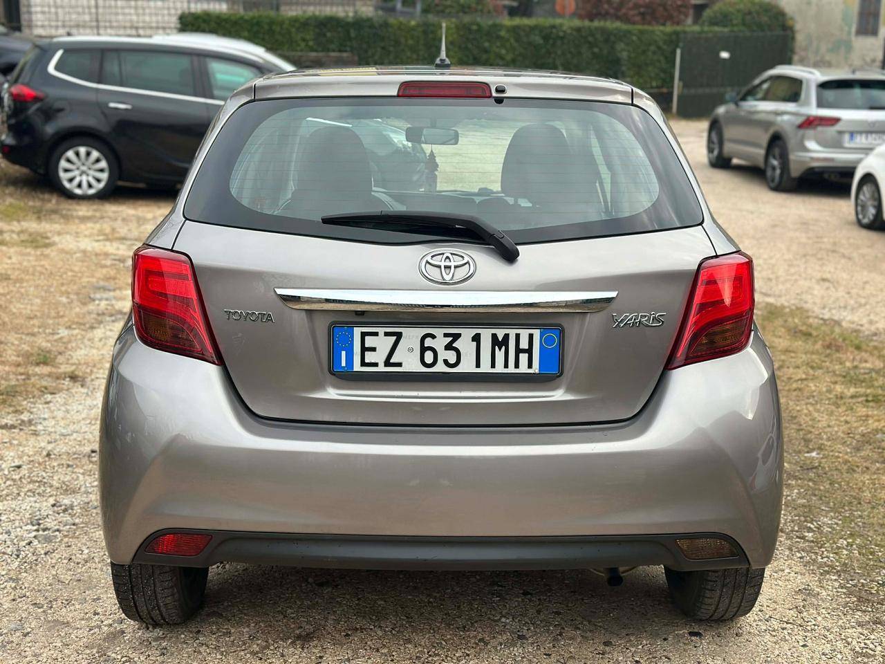 Toyota YARIS 1.0 5P ACTIVE NEOPAT KMCERT GARANZ