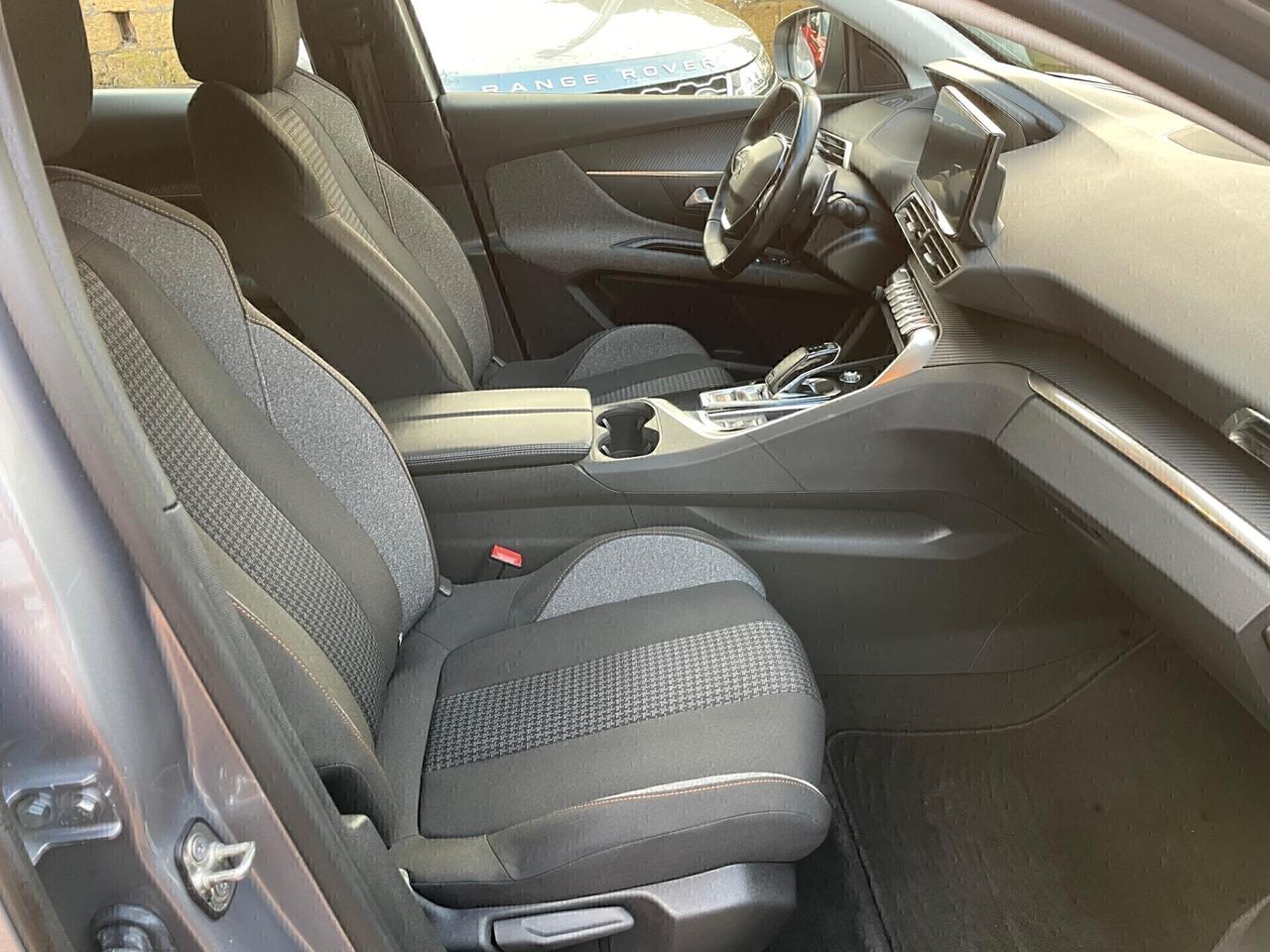 Peugeot 3008 BlueHDi 130 EAT8 Active Business