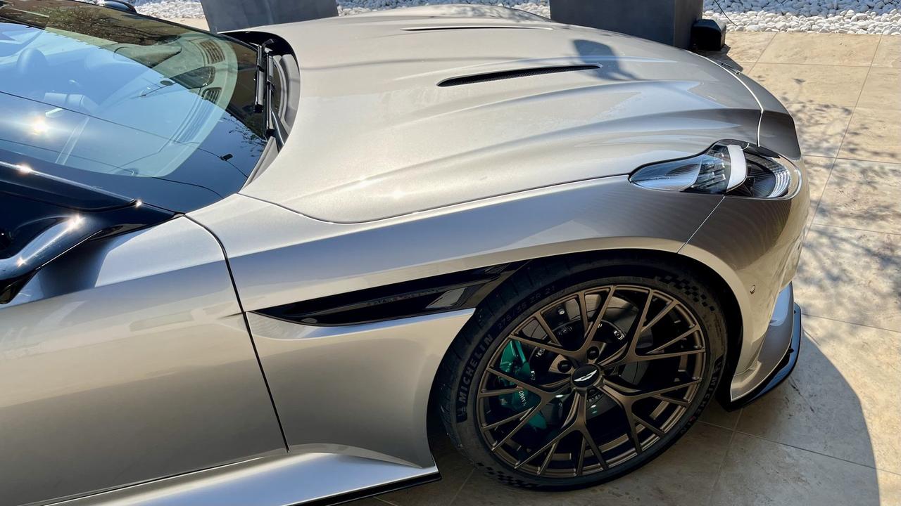 ASTON MARTIN DB12 Coupe 4.0 V8 auto