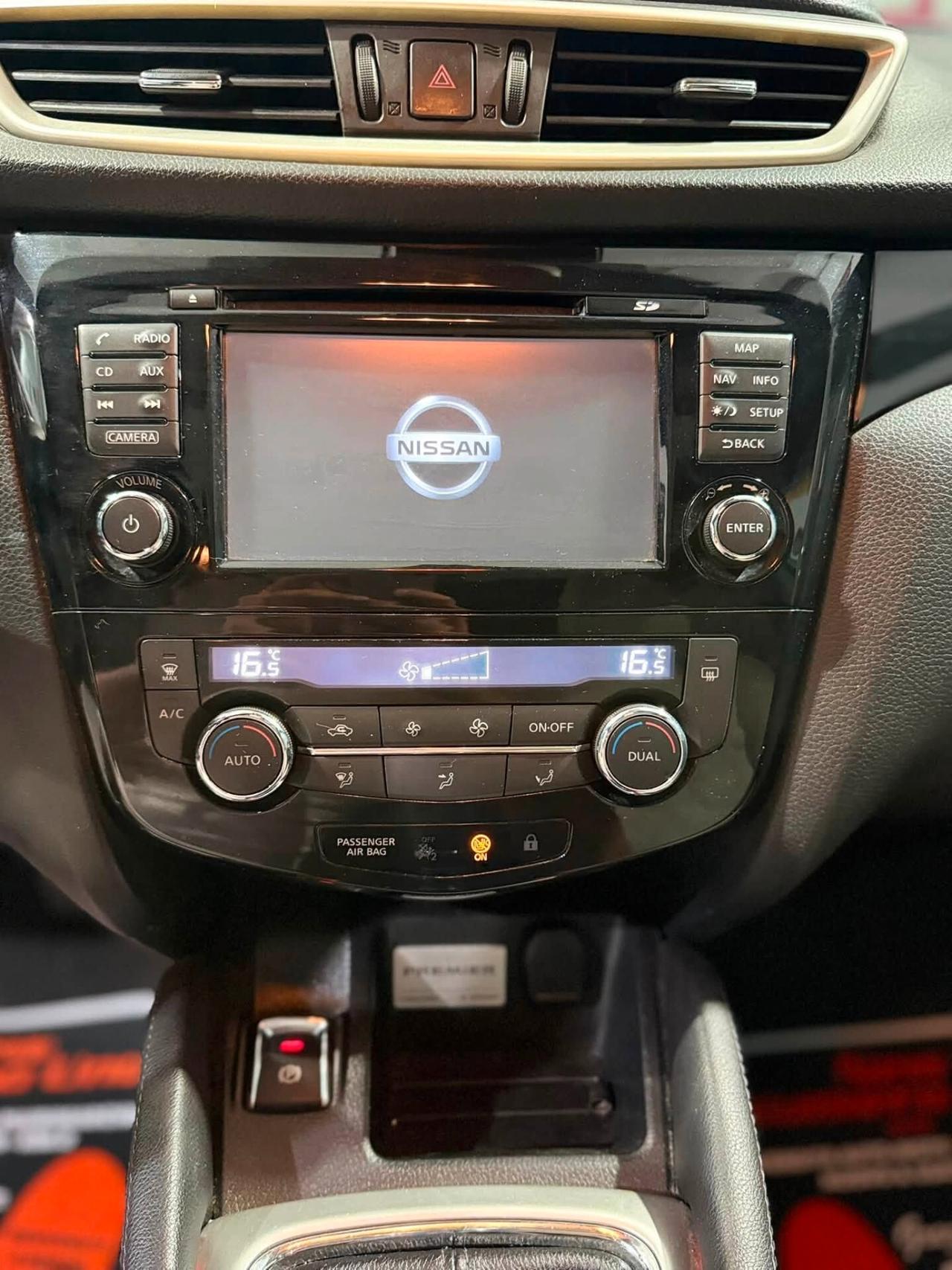 NISSAN QASHQAI 1.6 dCi 130cv Tekna 2014