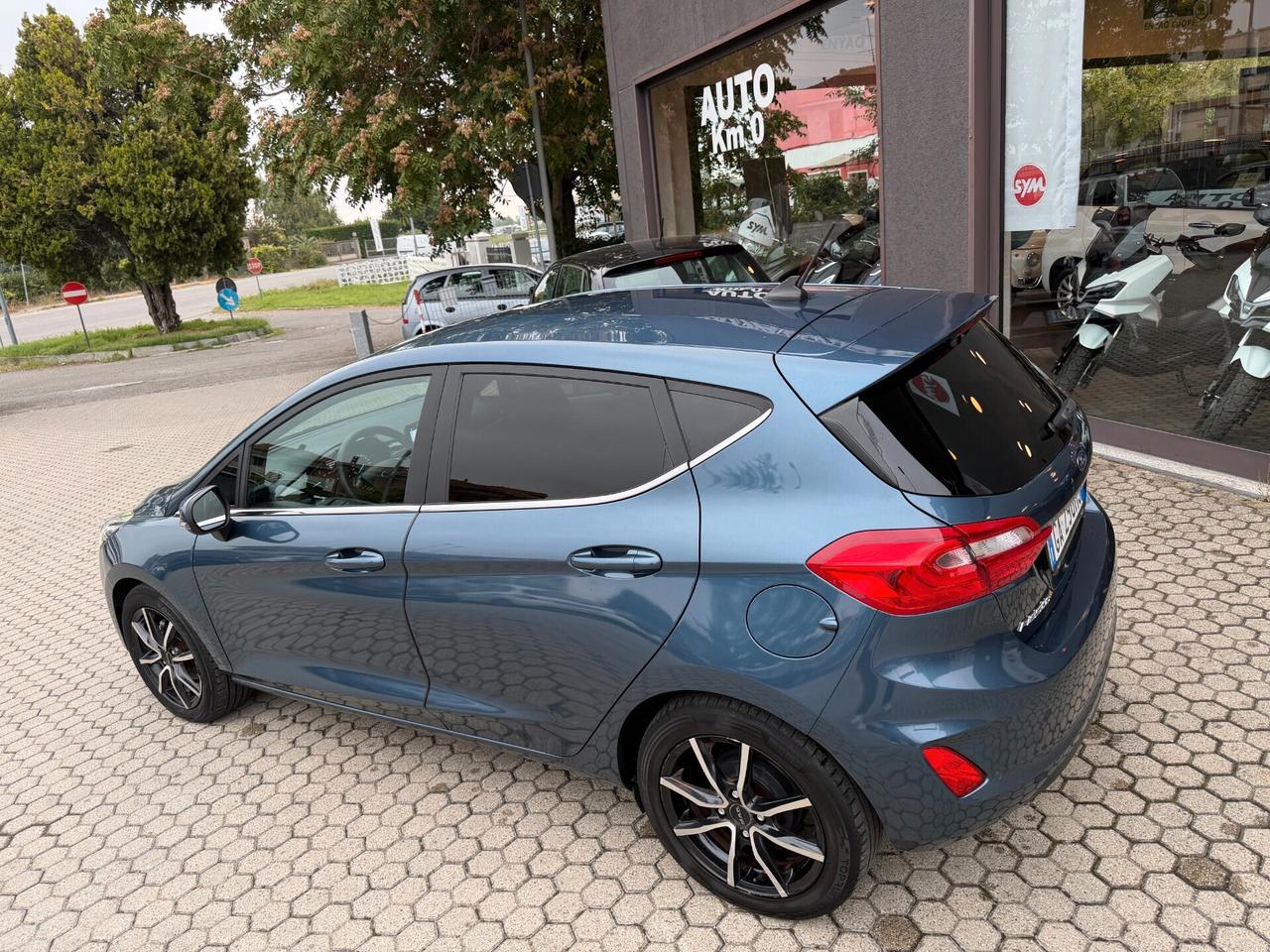 Ford Fiesta 1.1 75 CV GPL 5 porte Titanium