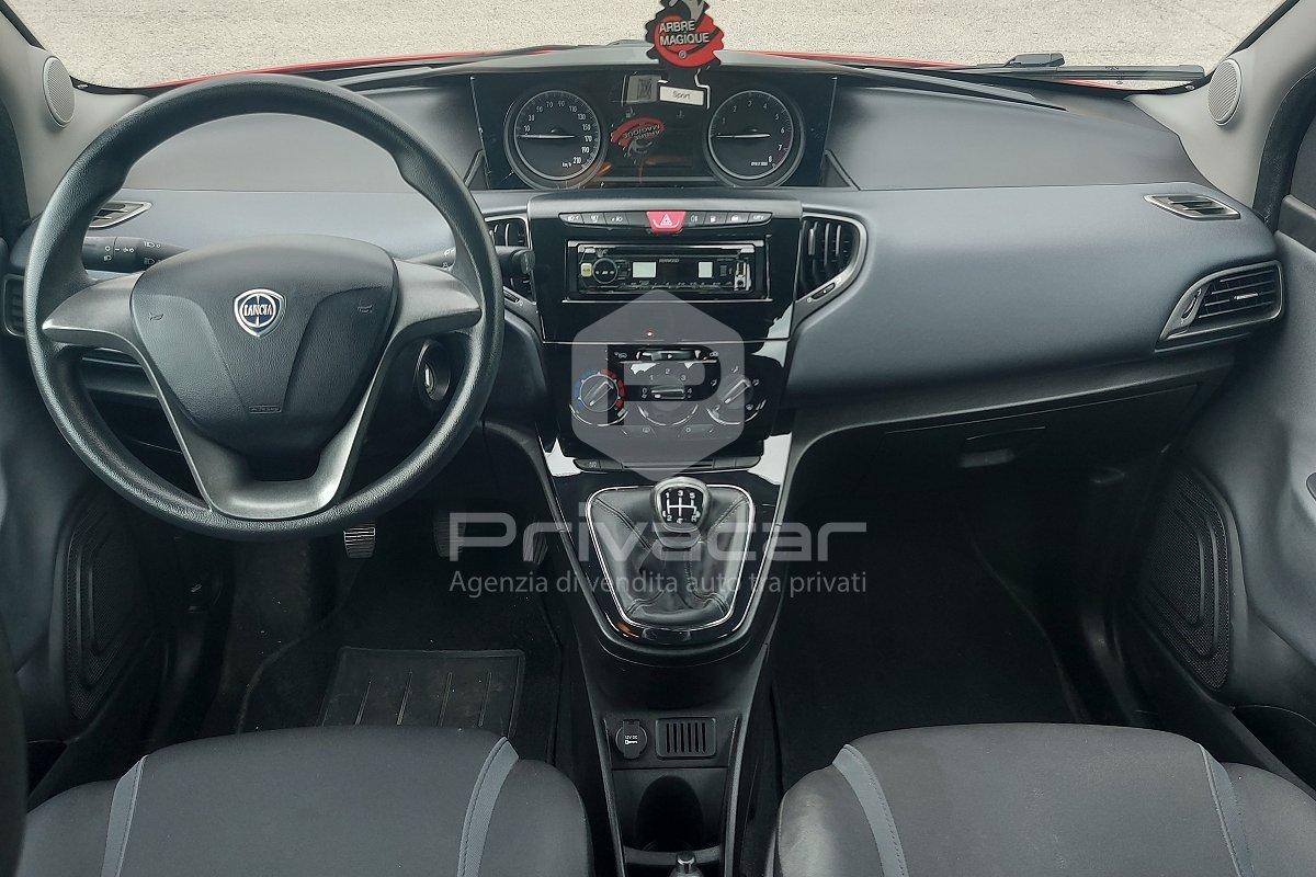 LANCIA Ypsilon 0.9 TwinAir 85 CV 5 porte Metano Ecochic Platinum