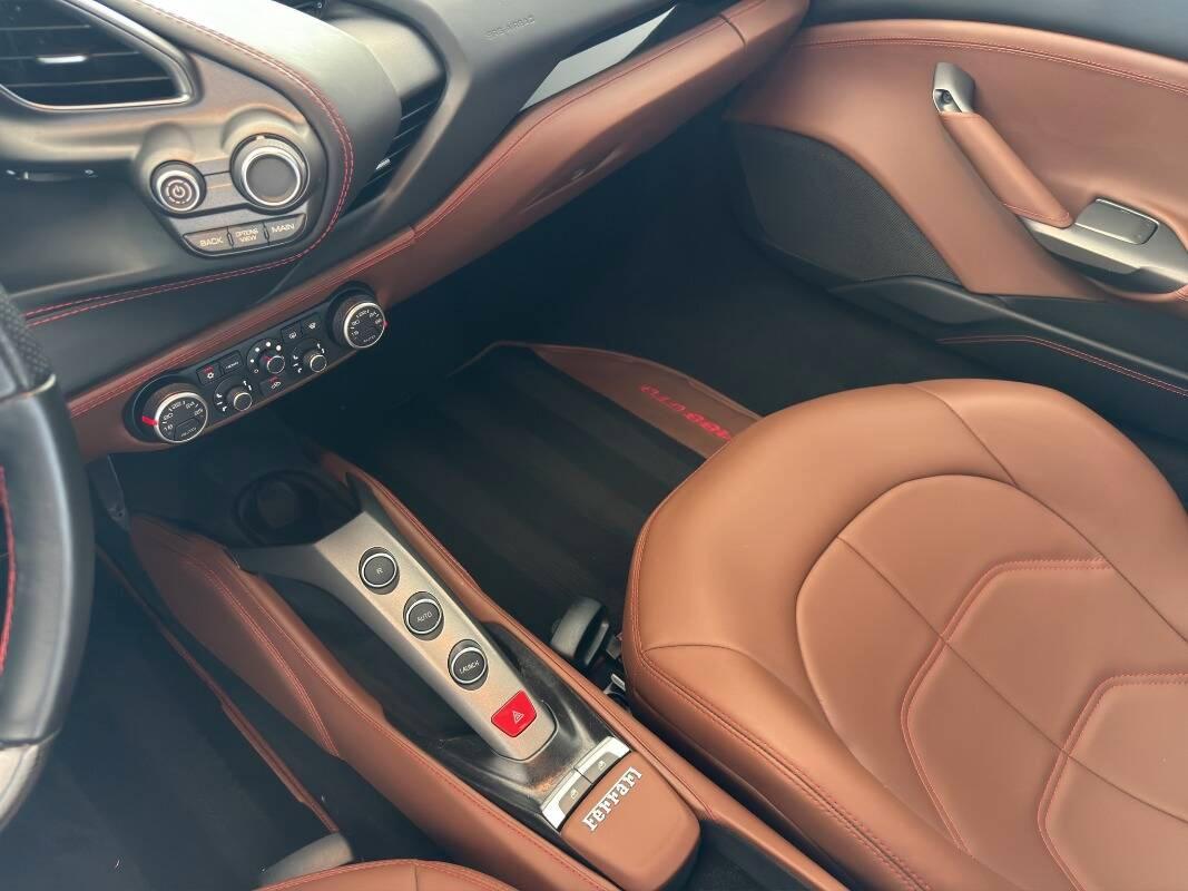 Ferrari 488 Coupe 3.9 GTB UFFICIALE ITALIANA