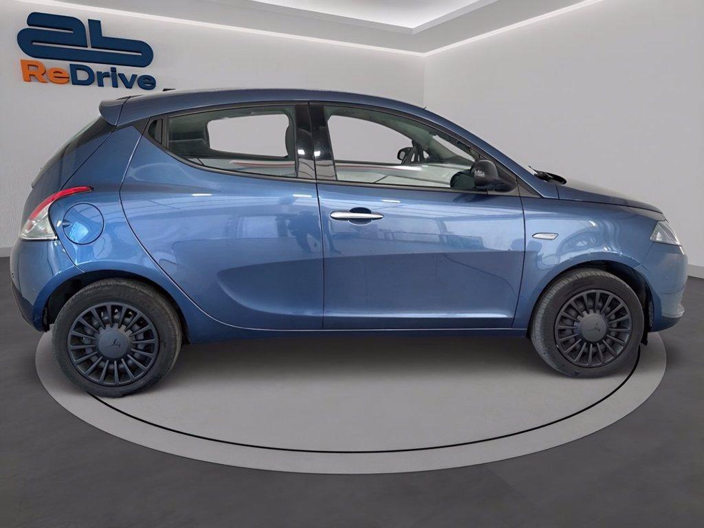 LANCIA Ypsilon 1.0 firefly hybrid silver s&s 70cv del 2022