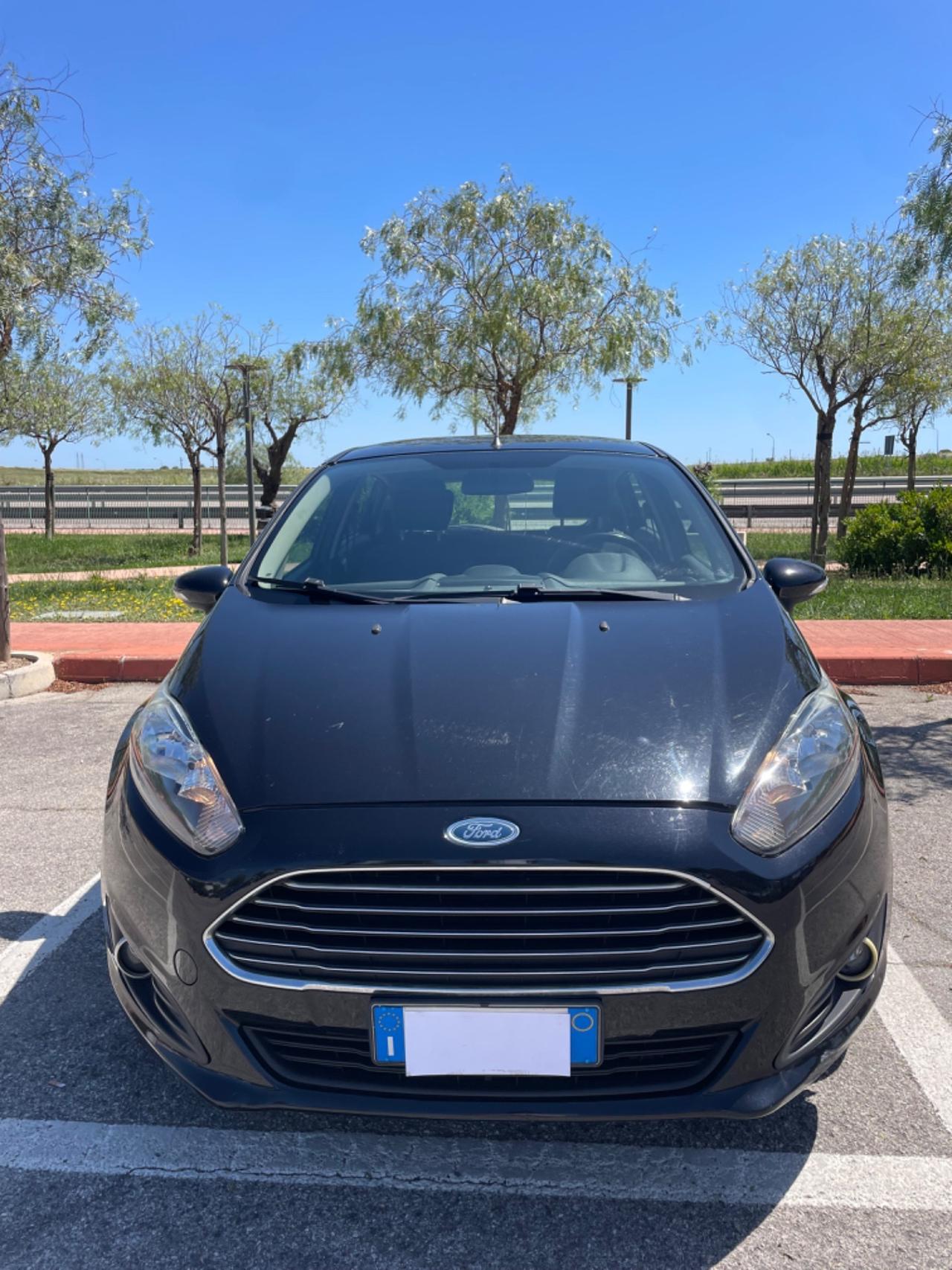 Ford Fiesta 1.5 TDCi 75CV 5 porte Titanium