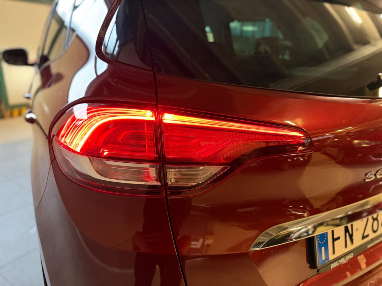 Renault SCÈNIC 1.5 dCi EU6B BOSE INITIALE PARIS