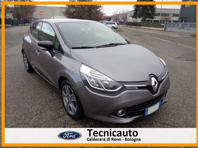 RENAULT Clio 1.2 75CV 5 porte Live *NEOPATENTATI*