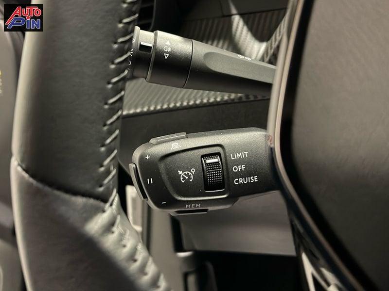 Peugeot 2008 2008 PureTech 100 S&S Allure Camera frontale