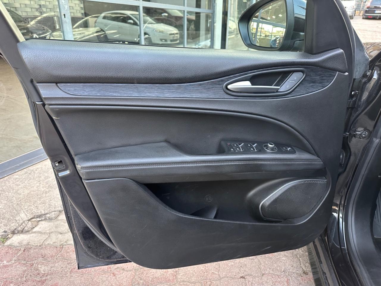 Alfa Romeo Stelvio 2.2 MJT 160 CV AT8 RWD 2021