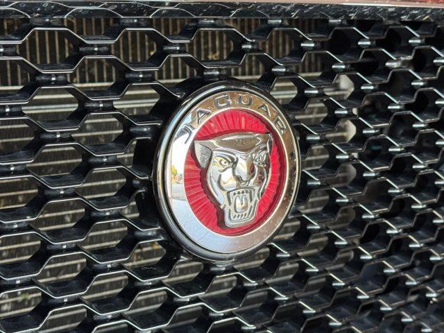 JAGUAR F-Pace 3.0 D V6 300 CV AWD aut. First Edition PELLE