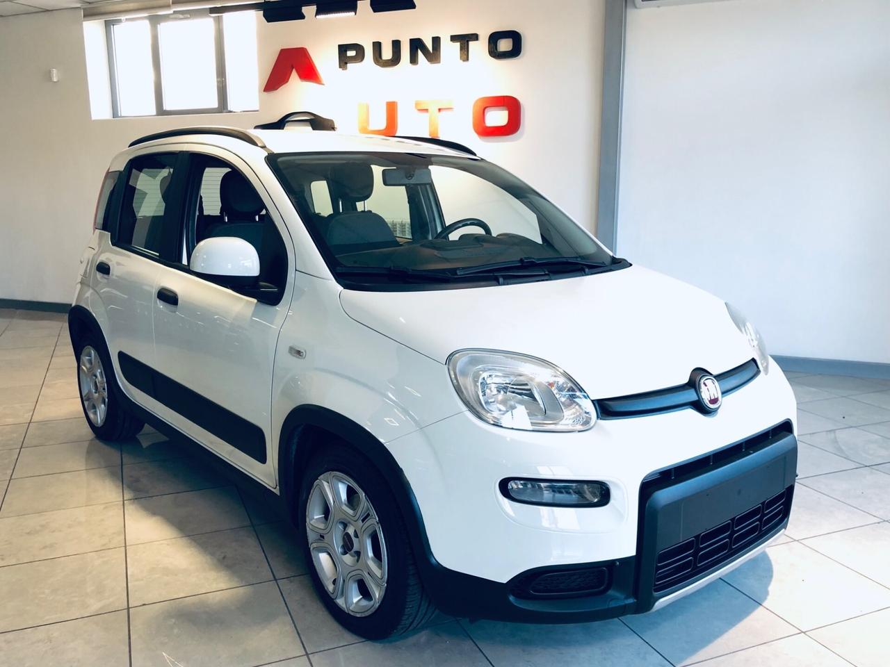 Fiat Panda Hybrid City Life bianca neopante