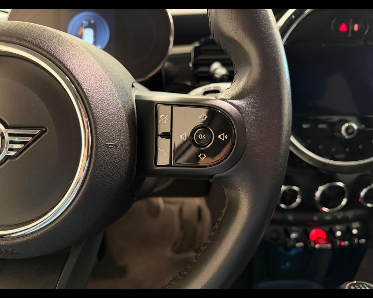 MINI Mini 5 porte (F55) - Mini 1.5 Cooper Classic 5 porte