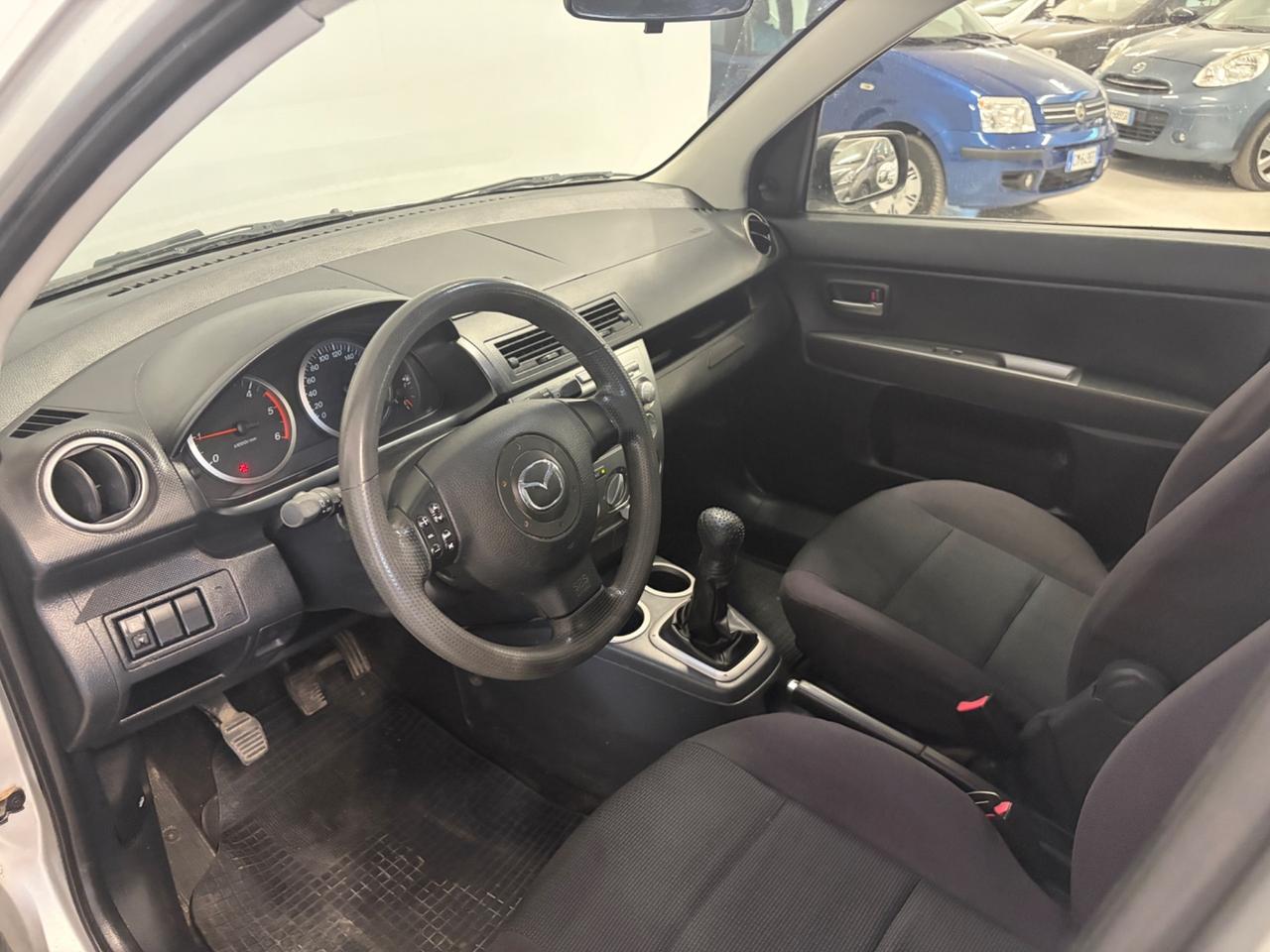 Mazda 2 1.4 Tdi 68 cv Sony ericsson