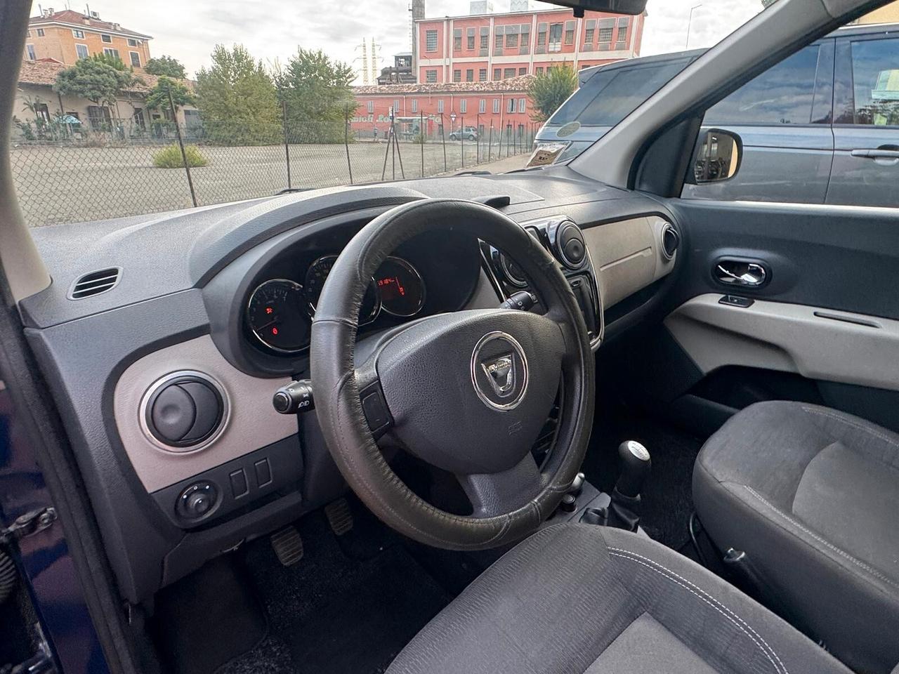 Dacia Lodgy 1.6 BENZINA 8V 85CV 7 posti Lauréate