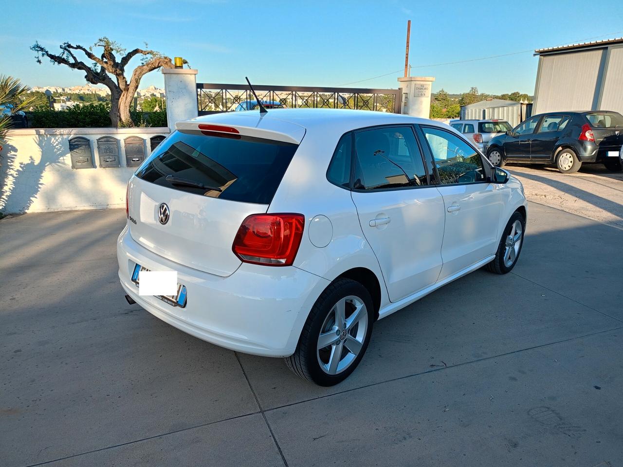 VW POLO GPL UNICO PROPRIETARIO