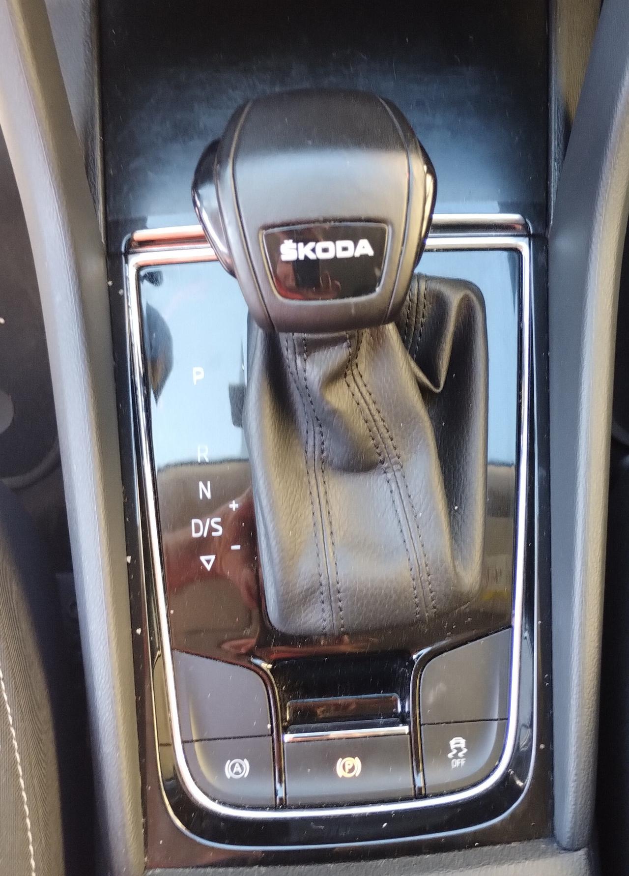 Skoda Karoq 2.0 TDI EVO SCR 115 CV DSG Executive