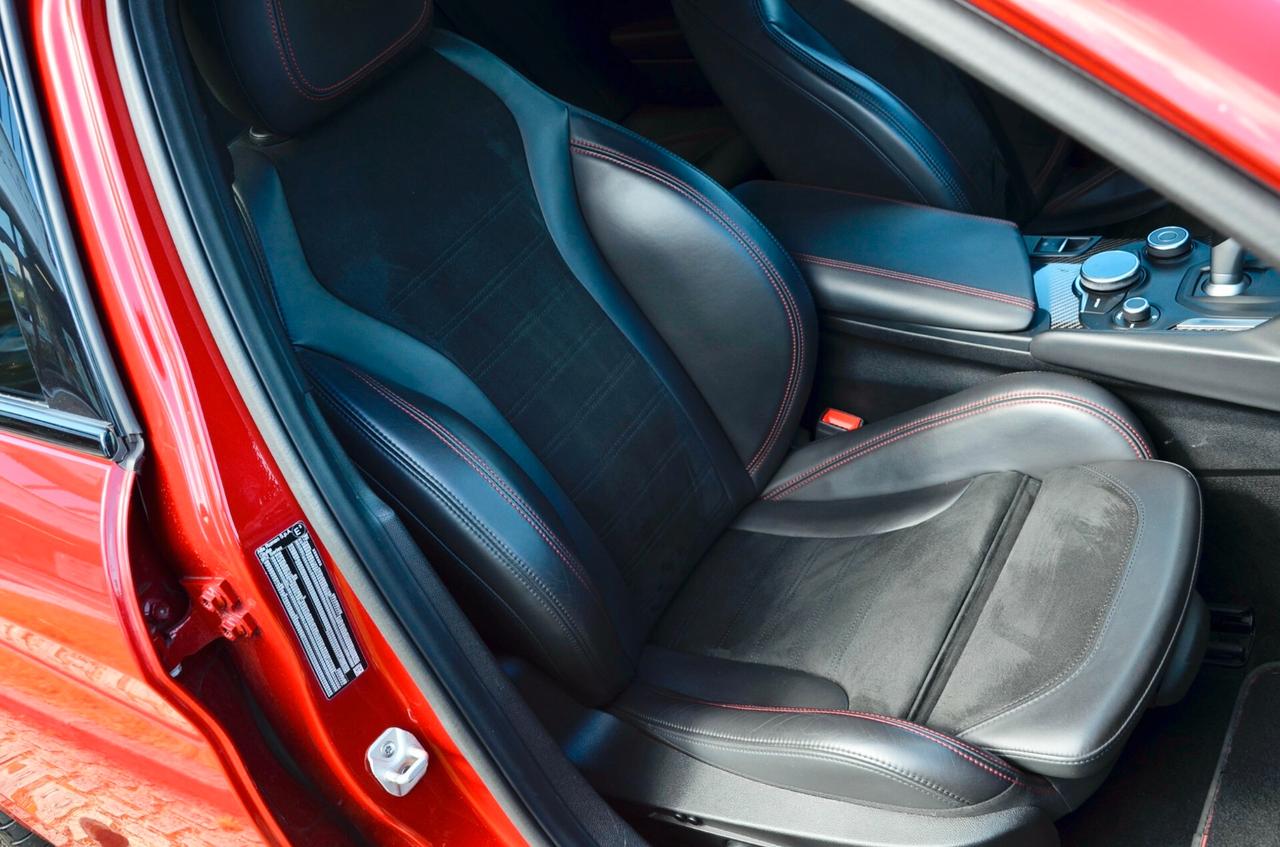 ALFA ROMEO GIULIA 2.9 T V6 QUADRIFOGLIO 510cv AUTO, ROSSO TRISTRATO, BOLLO E SUPERBOLLO PAGATI, HI-FI MTX, PERMUTE