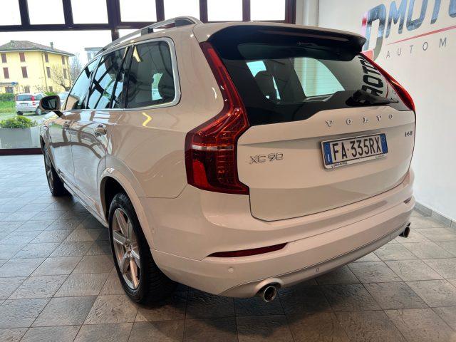 VOLVO XC90 D5 AWD Geartronic Momentum