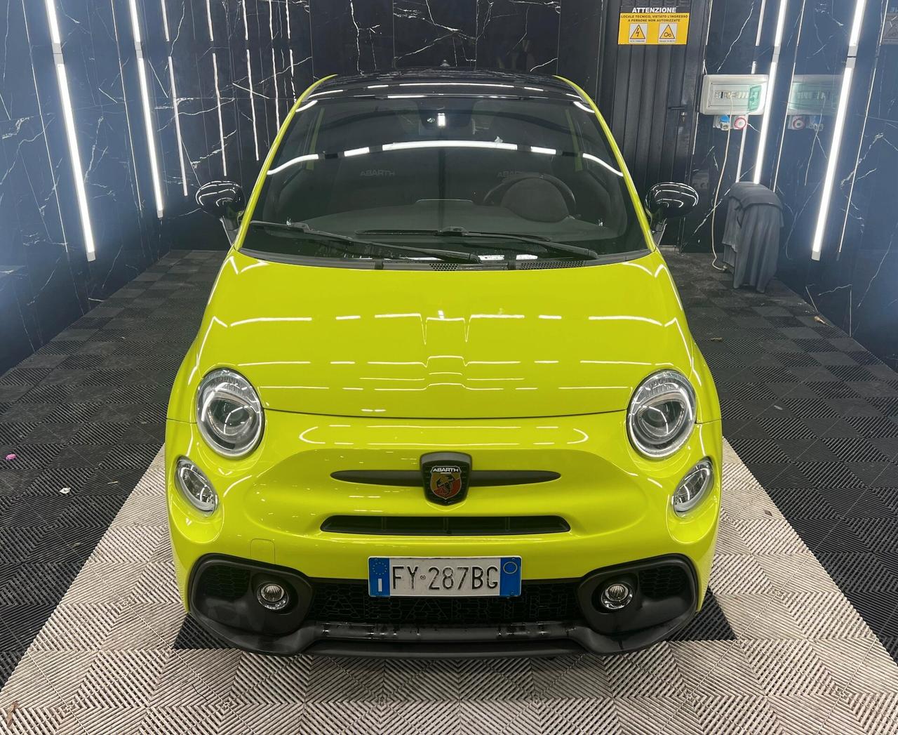 Abarth 595 1.4 Turbo T-Jet 180 CV Competizione