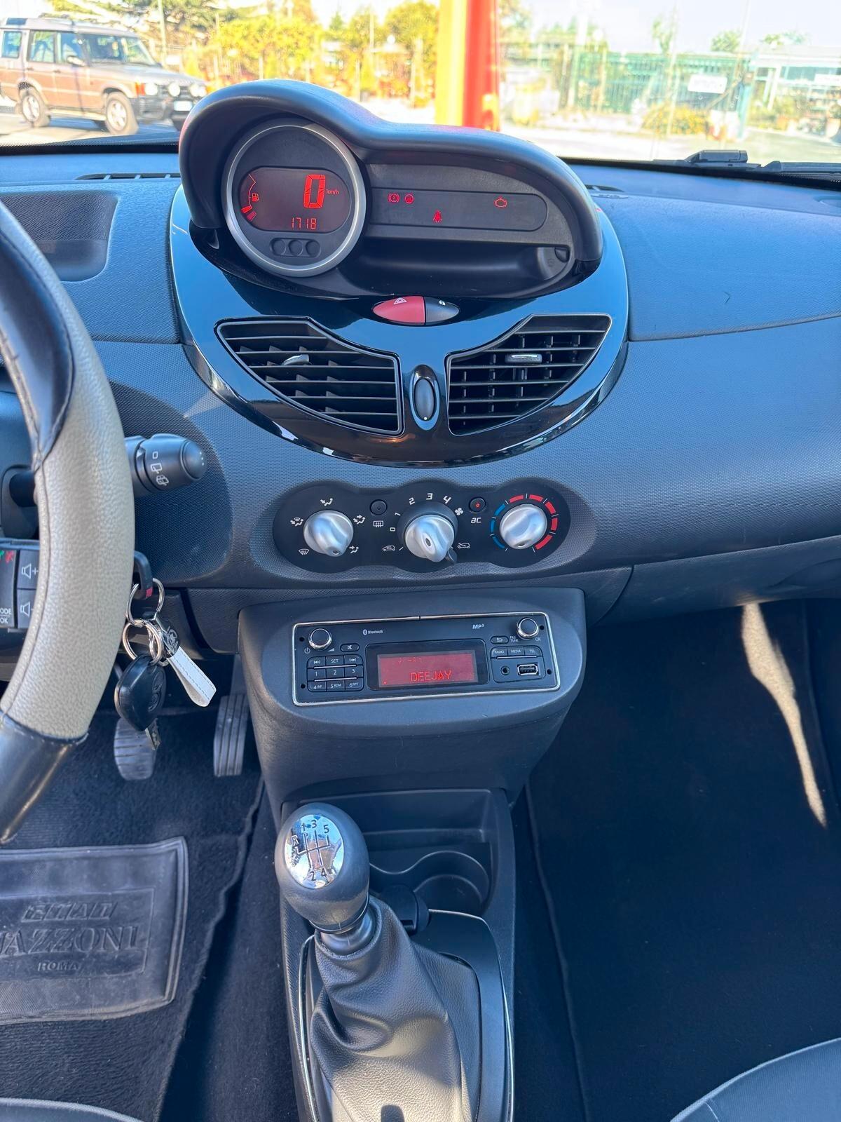 Renault Twingo 1.2 16V Night&Day