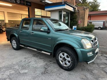 Isuzu D-Max 3.0 TD cat Crew Cab 4WD Pup LS Roadm.Aut