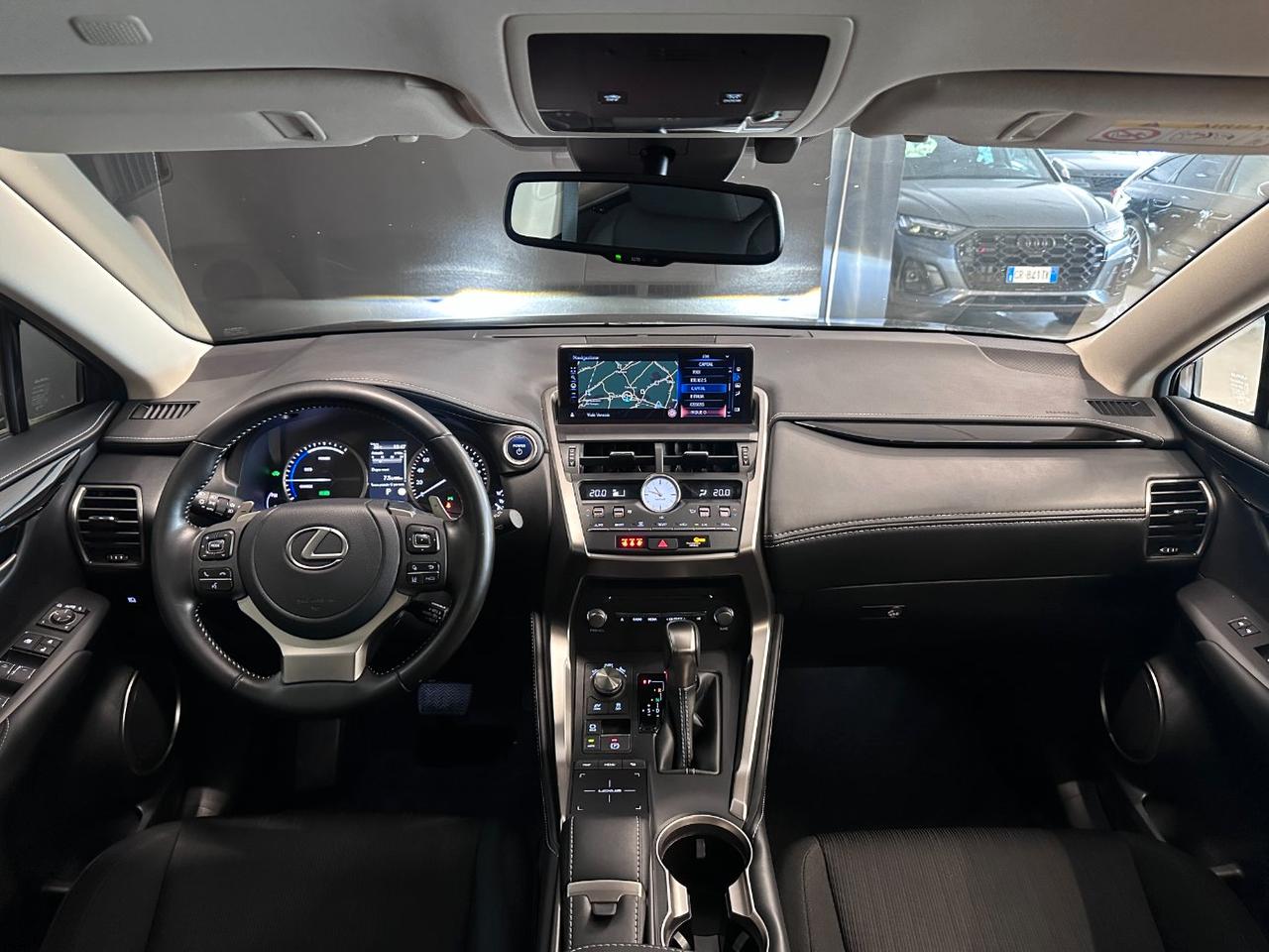 Lexus NX 300h 2.5 Business 2wd cvt
