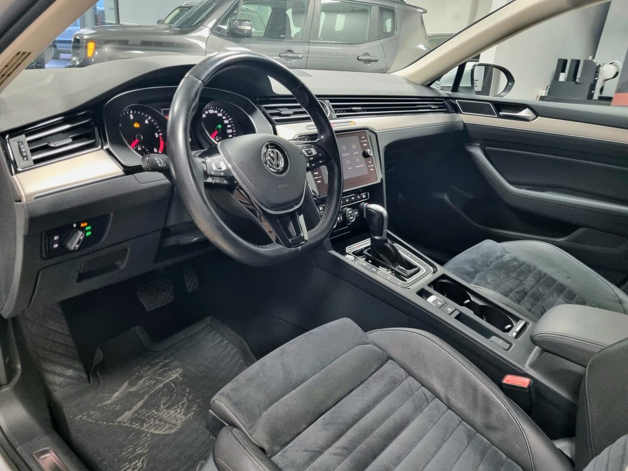VOLKSWAGEN PASSAT VARIANT 2.0 TDI 190CV 4MOTION DSG EXECUTIVE