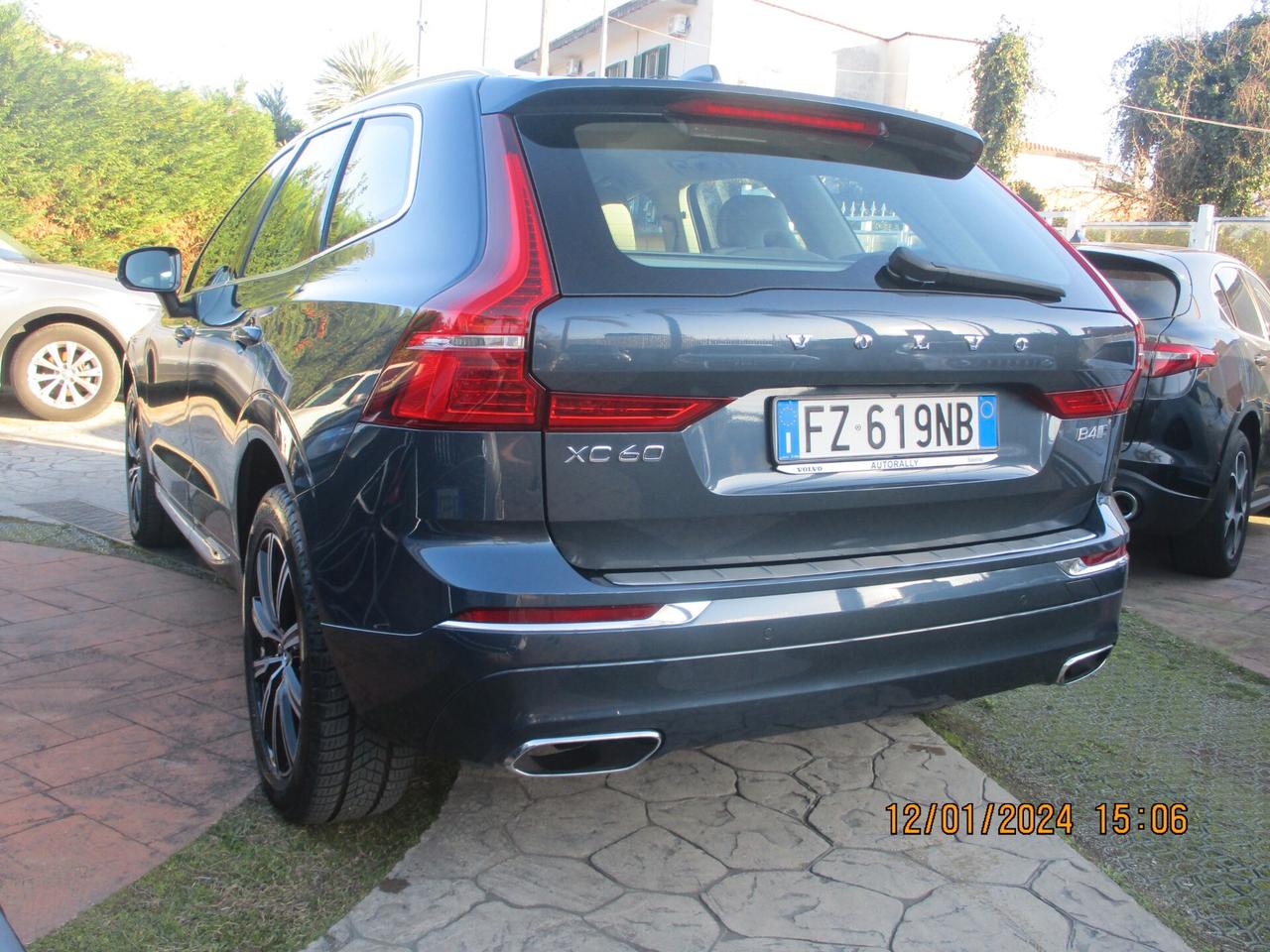 Volvo XC 60 XC60 B4 (d) AWD Geartronic Inscription