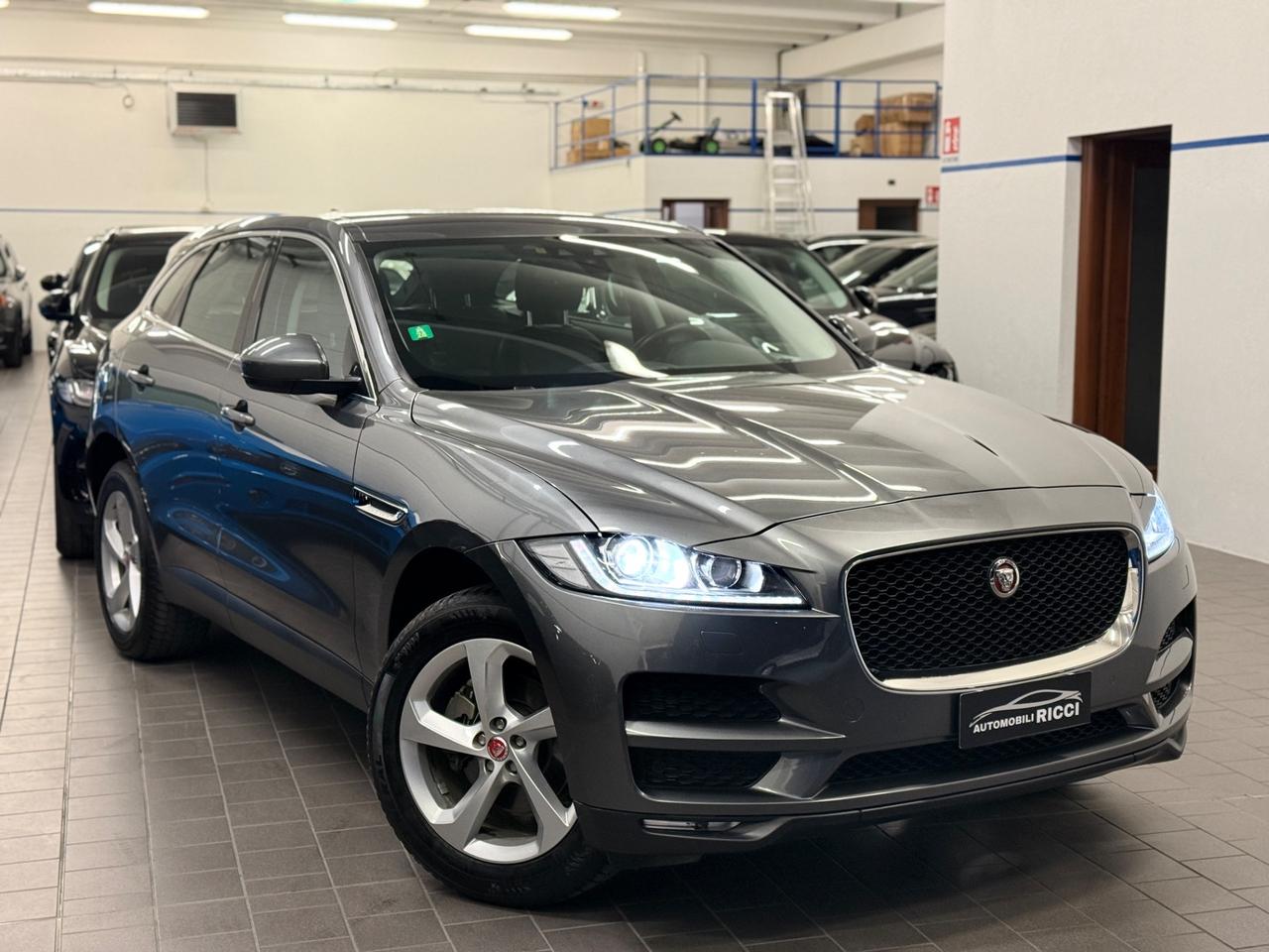 Jaguar F-Pace 2.0 D 180 CV AWD aut. Prestige