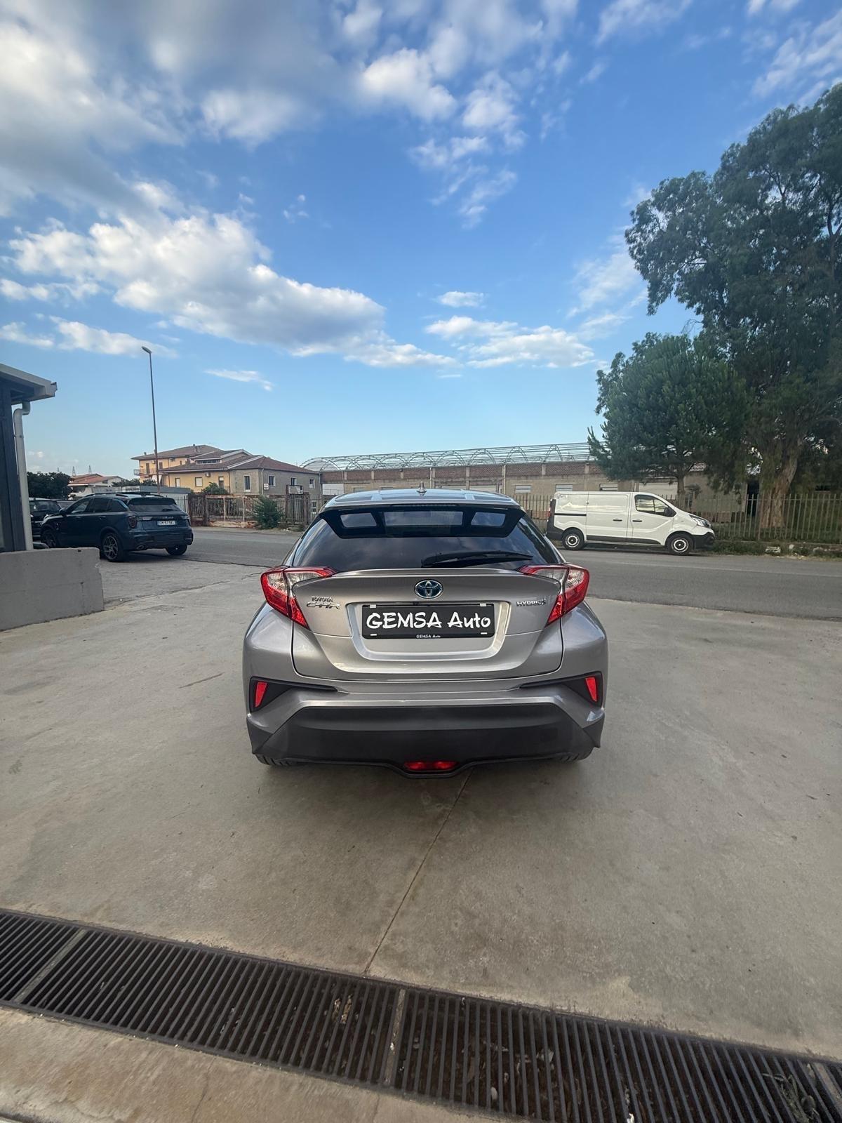 Toyota C-HR 1.8 Hybrid E-CVT Lounge