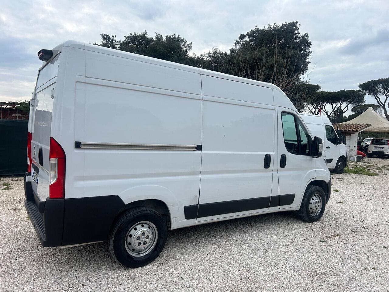 Peugeot Boxer 333 2.2 BlueHDi 140 S&S PC-TM Furgone