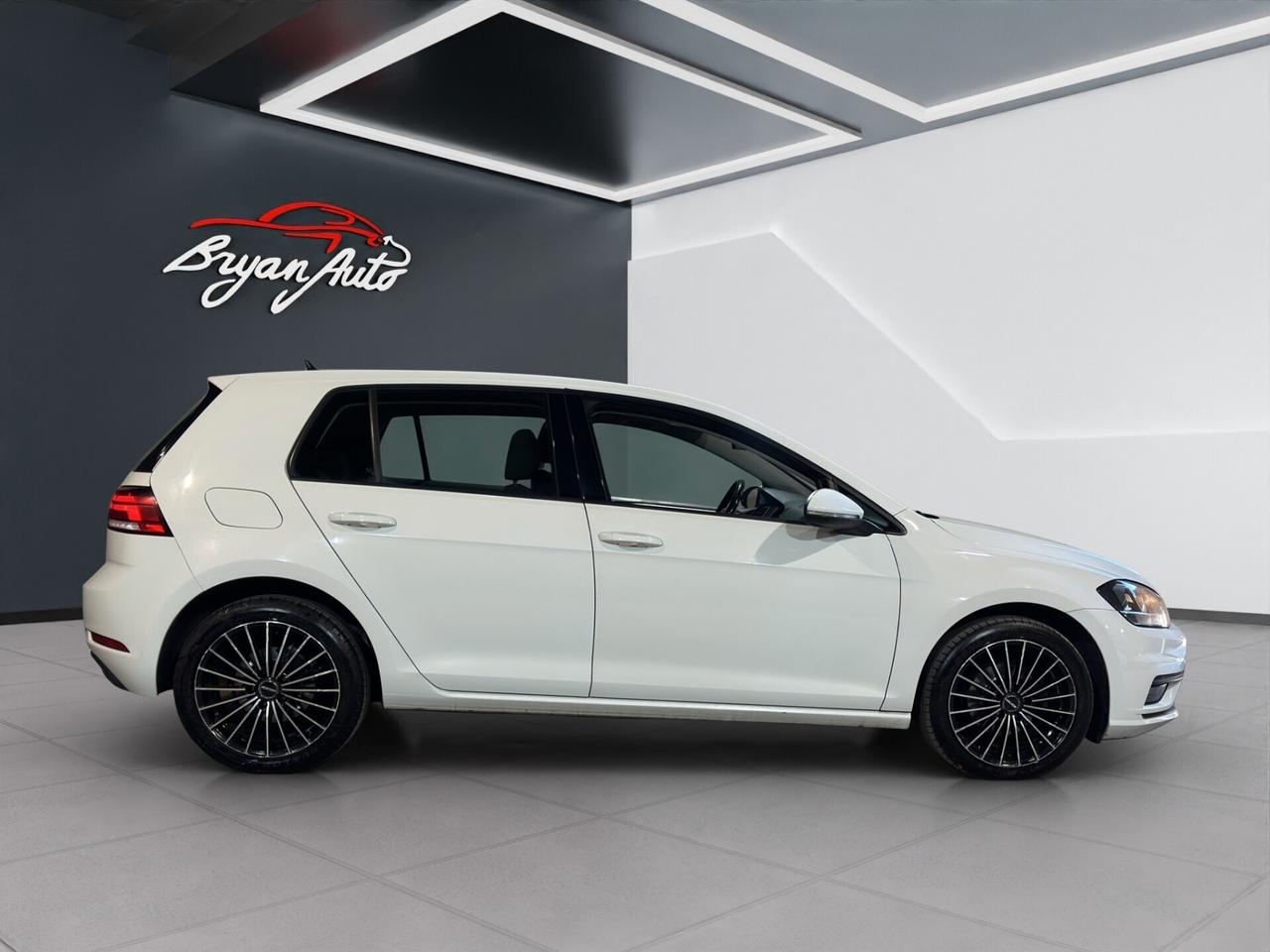 Volkswagen Golf 1.6 TDI 90 CV 5p. Trendline BMT