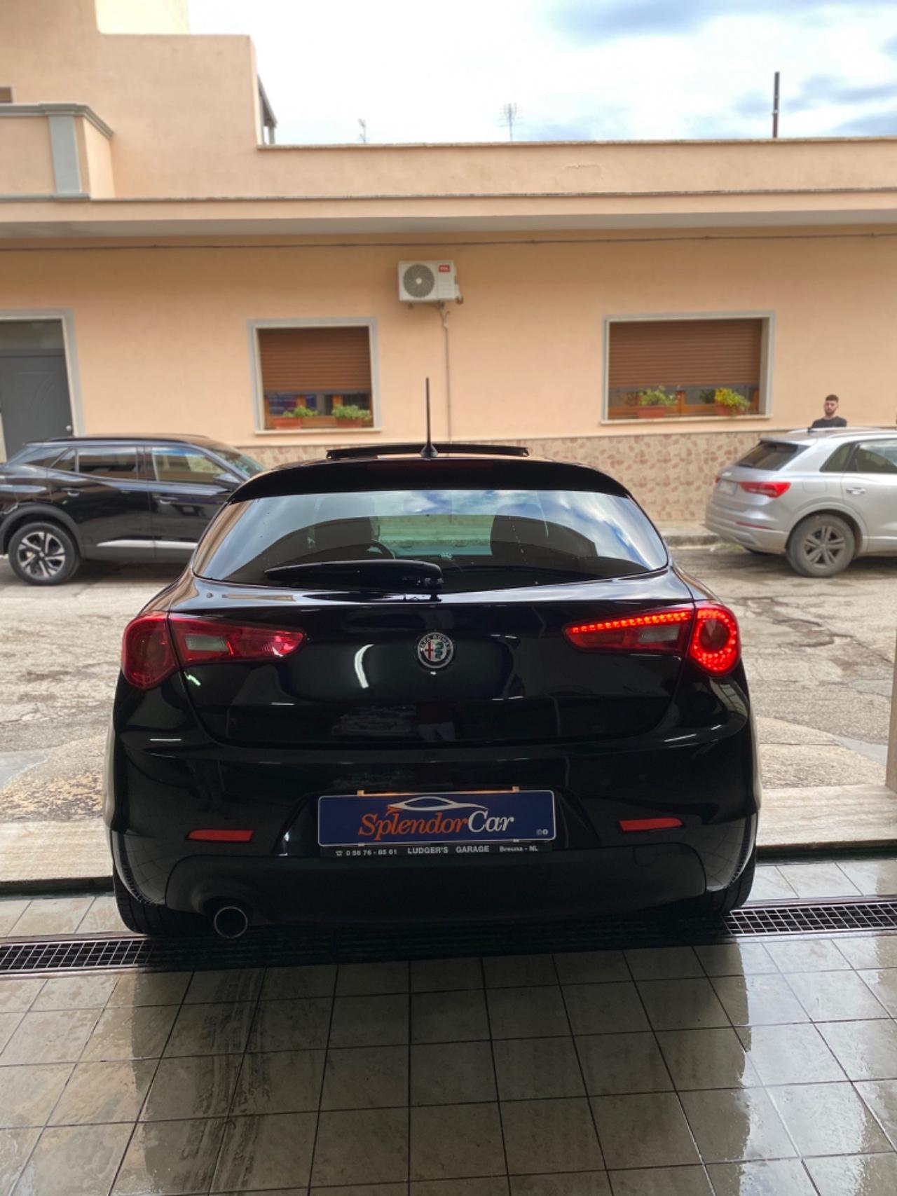 Alfa Romeo Giulietta 1.6 JTDm-2 105 CV Full Optional