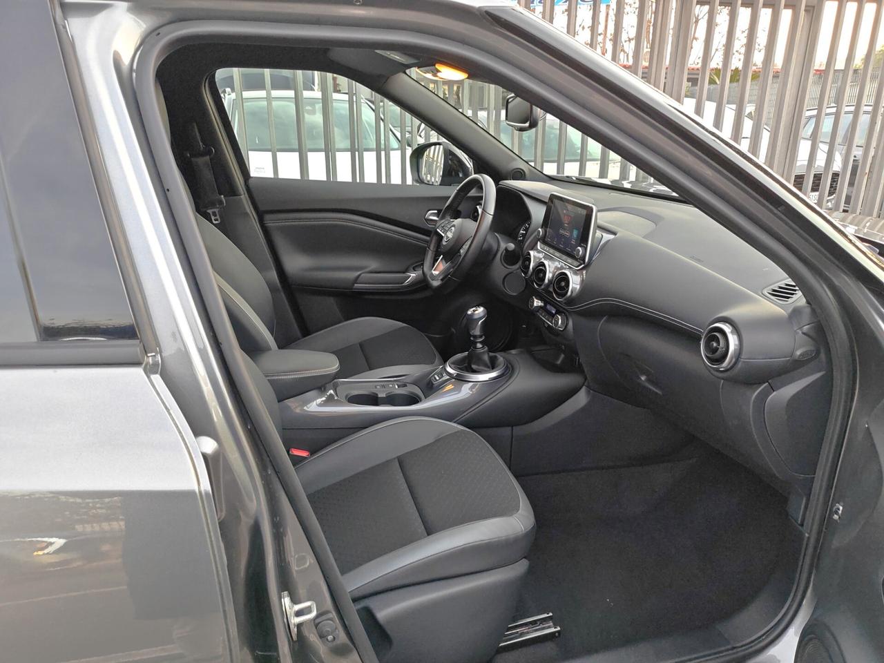 Nissan Juke 1.0 DIG-T 114 CV N-Connecta